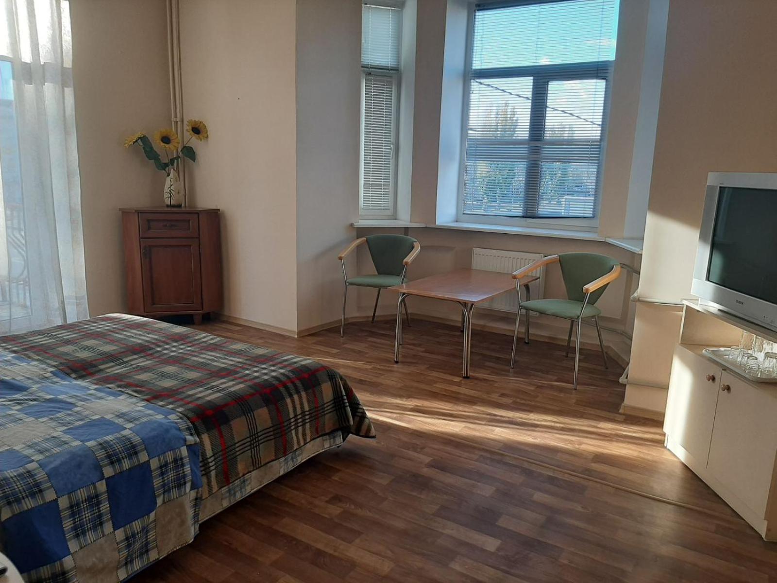 Apart-Hotel Parasolka Chernihiv Bagian luar foto